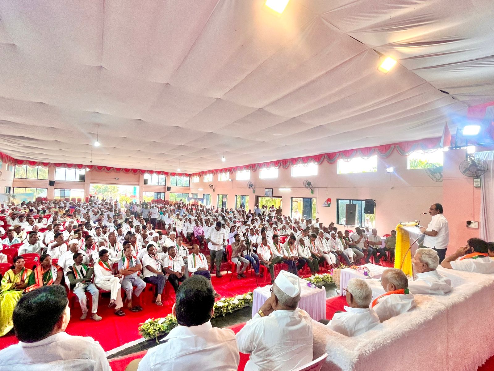 ज्यांची कर्तबगारी नाही त्यांना घाबरण्याचं कारण नाही – मकरंद आबा पाटील