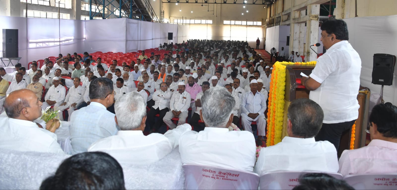 *समोर येणाऱ्या व्यक्तिचा आदर करणे म्हणजे जीवन-जयवंतराव आवटे* *महाआरोग्य व रक्तदान शिबीरास उत्स्फूर्त सहभाग*