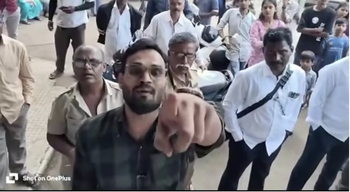 महाबळेश्वर आगारातील अधिकाऱ्याची पत्रकारांशी अरेरावी भोवली; निलंबनाची कारवाई